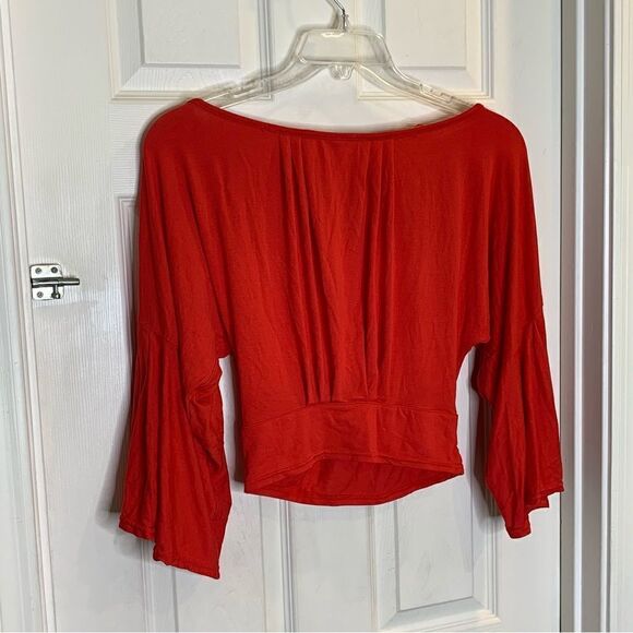 Free People Bell Sleeve Crop Last Time Top in Red Size Small - Picture 8 of 11